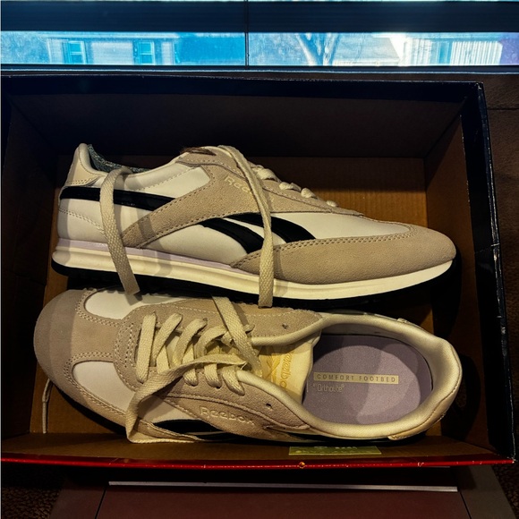 Kohl's Shoes - Women’s Reebok Fiori  sneakers